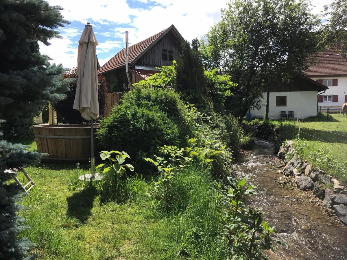 Die Dirndlkoenigin Grunenbach Kültér fotó